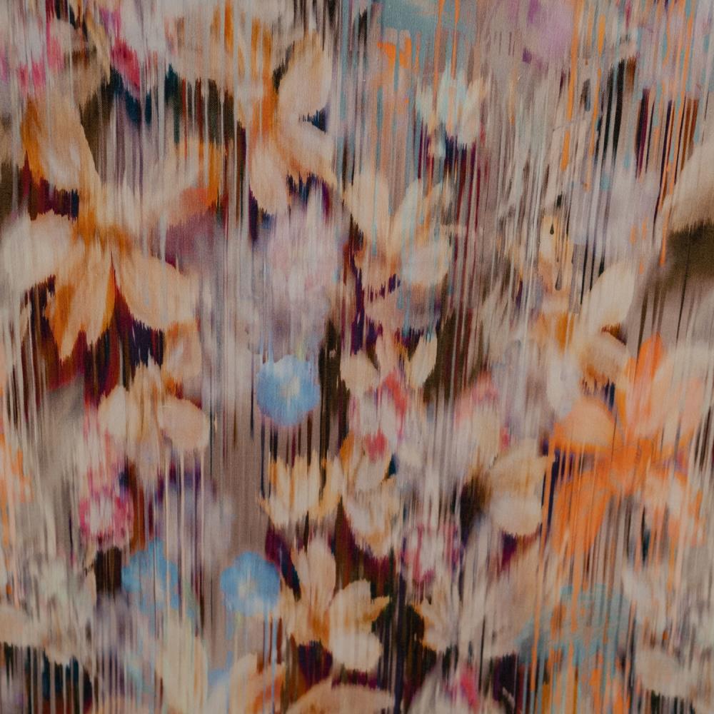 17530 Benga Blurry Flowers