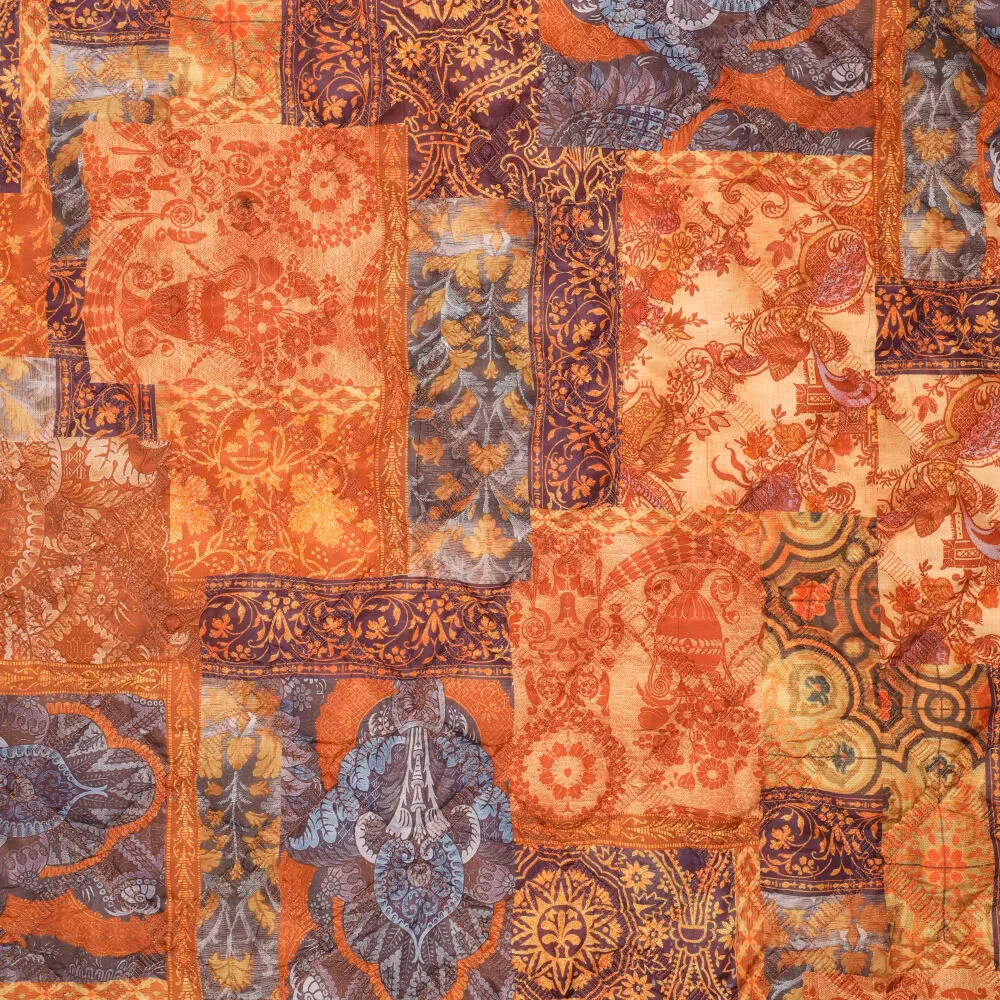 20028 Gradino Padded Tapestry